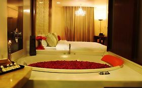 Hotel Aura Near Connaught Place